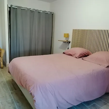 Ty Veron, Labellise Pmr Holiday home